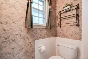 204 Brocdorf Dr, Wyoming, OH 45215 - Photo 20