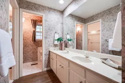 204 Brocdorf Drive, Wyoming, OH 45215 - Photo 18