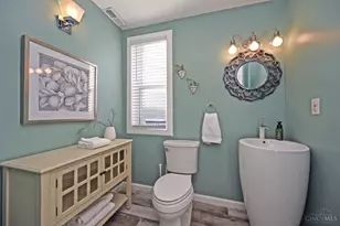 3370 Woodford Rd, Cincinnati, OH 45213 - Photo 16