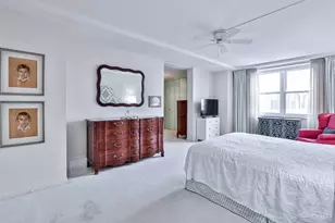 2444 Madison Rd, Cincinnati, OH 45208 - Photo 16