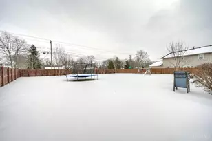 7046 Brady Ct, Liberty Township, OH 45044 - Photo 4