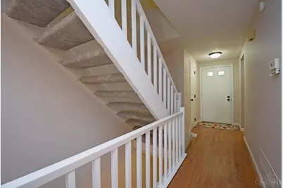 8083 Hetz Drive, Sycamore Township, OH 45242 - Photo 2