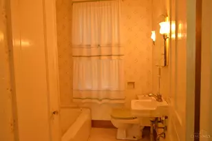 3020 Daytona Ave, Cincinnati, OH 45211 - Photo 8