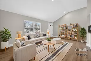 60 S Orchard Cir, Blanchester, OH 45107 - Photo 2