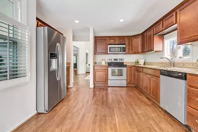 8837 Montgomery Road, Sycamore Township, OH 45236 - Photo 2