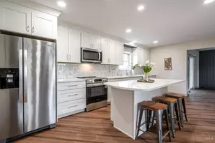 6669 Kirkland Dr, Cincinnati, OH 45224 - Photo 26