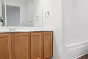 637 Ellen Dr, Union Township, OH 45255 - Photo 34