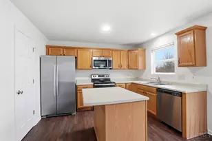 637 Ellen Dr, Union Township, OH 45255 - Photo 16