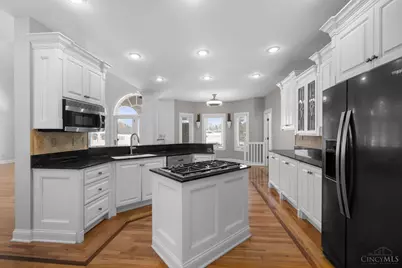 6580 Oasis Drive, Miami Township, OH 45140 - Photo 14