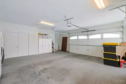 802 Pebble Place, Tipp City, OH 45371 - Photo 34