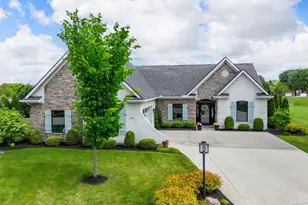 802 Pebble Pl, Tipp City, OH 45371 - Photo 56
