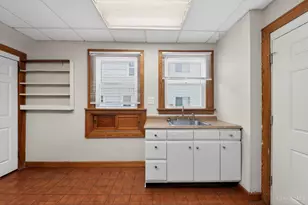 2867 Shaffer, Cincinnati, OH 45211 - Photo 16