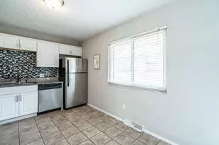 5581 Nightingale Ct, Fairfax, OH 45227 - Photo 6