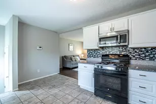 5581 Nightingale Ct, Fairfax, OH 45227 - Photo 8