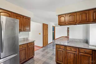 7271 Cherrywood Ln, West Chester, OH 45069 - Photo 16