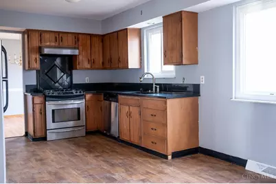 10737 Silverbrook Drive, Springfield Township, OH 45240 - Photo 6