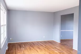 10737 Silverbrook Dr, Springfield Township, OH 45240 - Photo 2