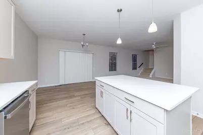 6223 Turning Leaf Way, Hamilton Township, OH 45039 - Photo 4