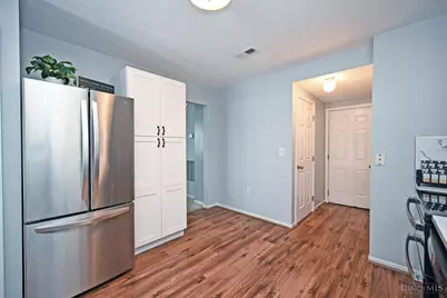 241 Hartford Court, Hamilton Township, OH 45039 - Photo 14