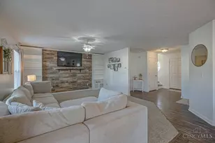 408 Sudbury Dr, Trenton, OH 45067 - Photo 6