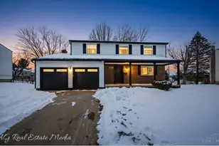 12167 Glencrest Ct, Cincinnati, OH 45251 - Photo 2