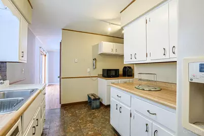 906 Garnoa Drive, Springfield Township, OH 45231 - Photo 14