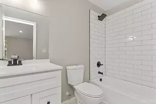 1236 Tupelo Dr, Franklin Township, OH 45171 - Photo 14