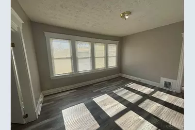 3671 Vine Street #4, Cincinnati, OH 45220 - Photo 6