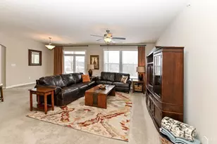 8041 Oakbridge Wy, Green Township, OH 45248 - Photo 8