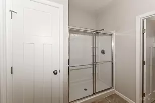 8041 Oakbridge Wy, Green Township, OH 45248 - Photo 32