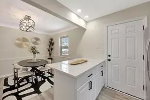 5430 Vogel Rd, Cincinnati, OH 45239 - Photo 16