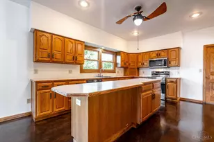 7977 Quail Meadow Ln, West Chester, OH 45069 - Photo 12