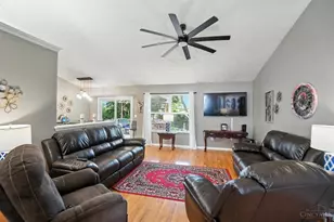 2434 Whisper Dr, Miamisburg, OH 45342 - Photo 10