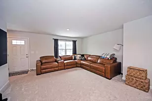 288 Samplewood Ln, Pierce Township, OH 45102 - Photo 6