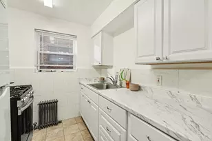 7119 Eastlawn Dr, Cincinnati, OH 45237 - Photo 12