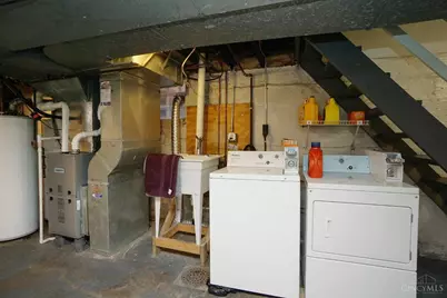 2382 Ravine Street, Cincinnati, OH 45219 - Photo 22