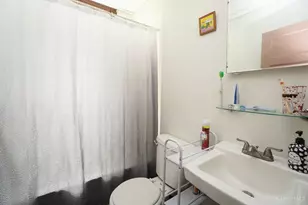 2382 Ravine St, Cincinnati, OH 45219 - Photo 12