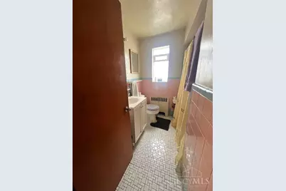 2344 Losantiville Avenue, Golf Manor, OH 45237 - Photo 14