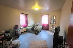 2344 Losantiville Ave, Golf Manor, OH 45237 - Photo 12