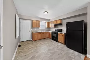 8949 Pippin Rd, Colerain Township, OH 45251 - Photo 14