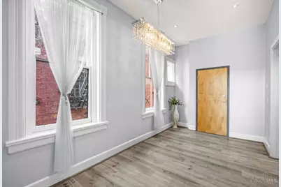 551 E Thirteenth Street #4, Cincinnati, OH 45202 - Photo 4