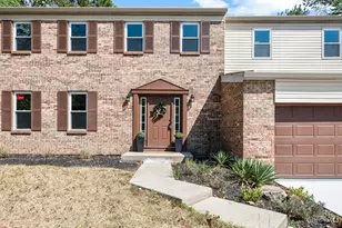 9956 Morgans Trace Dr, Loveland, OH 45140 - Photo 2