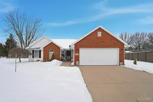 1464 Woodside Dr, Wilmington, OH 45177 - Photo 1