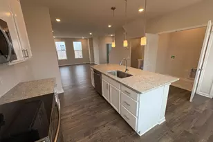 606 Brightview Pl, Forest Park, OH 45240 - Photo 4