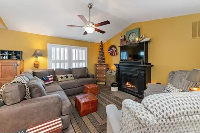 84 W Mill Street, Springboro, OH 45066 - Photo 8