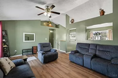 317 Robin Avenue, Mount Orab, OH 45154 - Photo 6