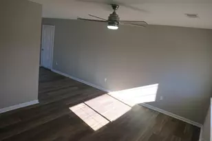 1754 W Loveland Ave, Loveland, OH 45140 - Photo 14