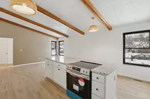 7109 Woodridge Dr, Anderson Township, OH 45230 - Photo 14