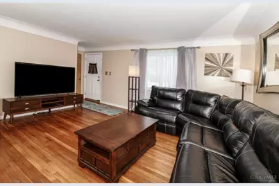 3921 Cedarwood, Cincinnati, OH 45213 - Photo 2