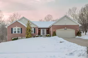 415 Brookhurst Dr, Monroe, OH 45050 - Photo 2